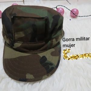Cap militar women